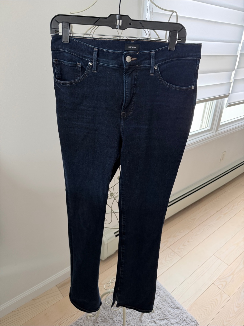 Express Women's Skyscraper Mid-Rise Hyper Stretch Dark Blue Jeans
